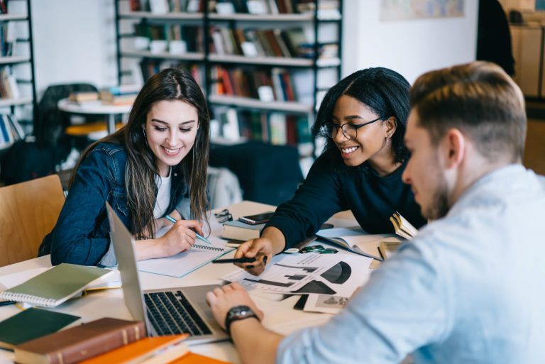 Differences among law school applicants remain largely unchanged, AccessLex says