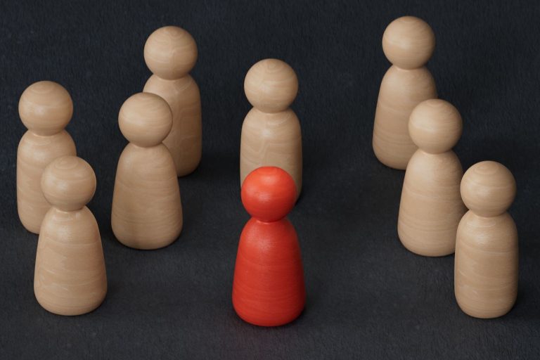 Entry-level associate hires exceed lateral hires at large firms in 2024, says NALP Foundation