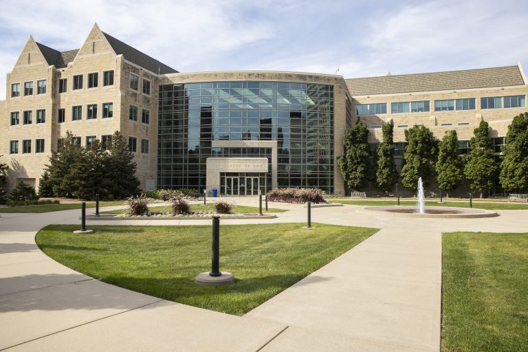 St. Thomas Law’s Holloran Center receives gift to establish endowment