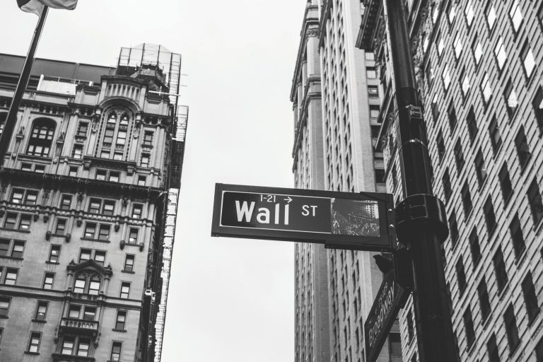 Hot Jobs: Financial services law heating up