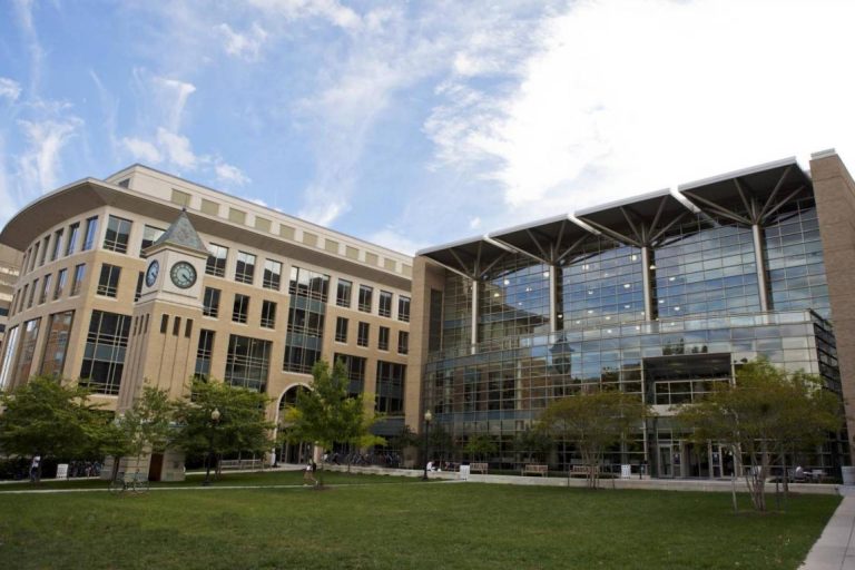 Georgetown Law instills leadership development, bolsters tech law