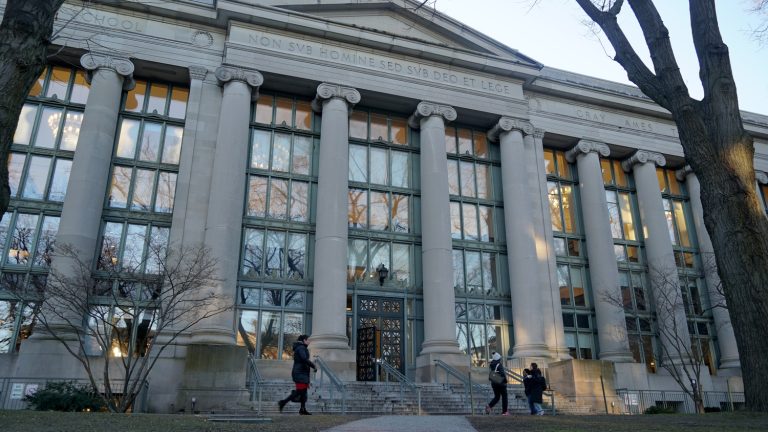 Harvard Law School gets new seal