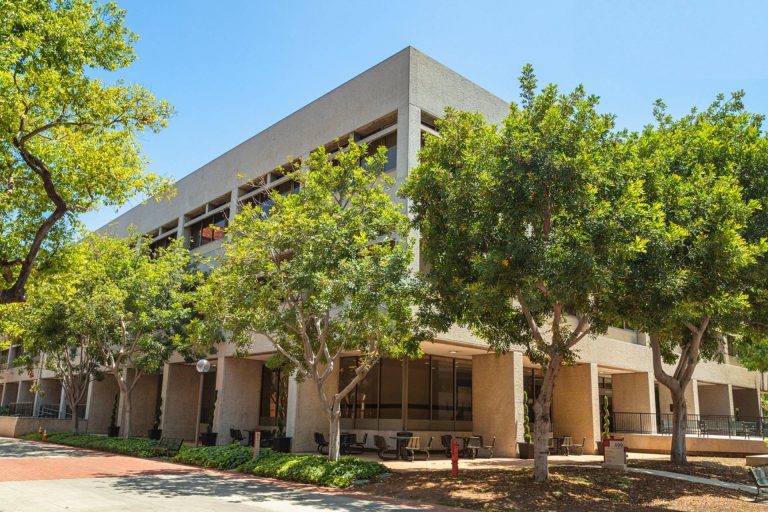 USC Gould School of Law receives largest gift in school history