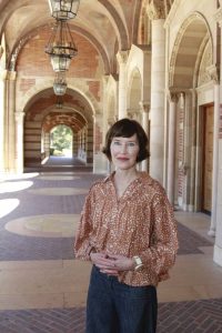 photo of Lara Stemple